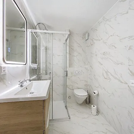 Galaxie 111 Apartment